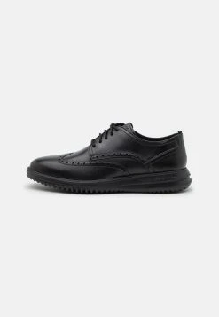 Cole Haan Grand Wingtip Oxford - Casual Lace-Ups - Black