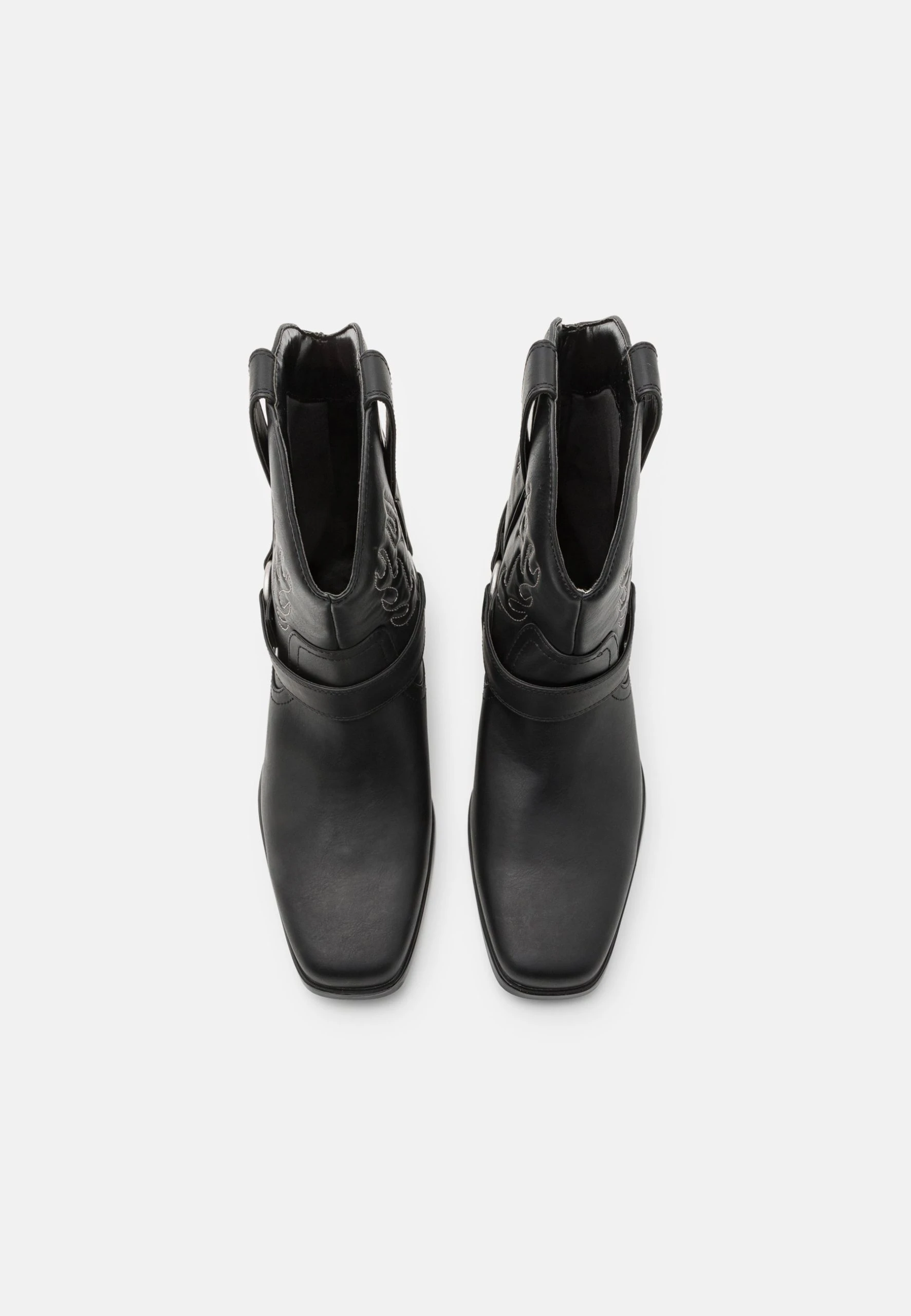 KOI FOOTWEAR Broken Bronco - Lace-Up Ankle Boots - Black - Image 4