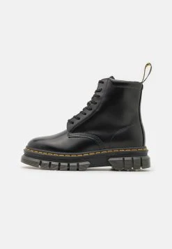 Dr. Martens Rikard - Lace-Up Ankle Boots - Black