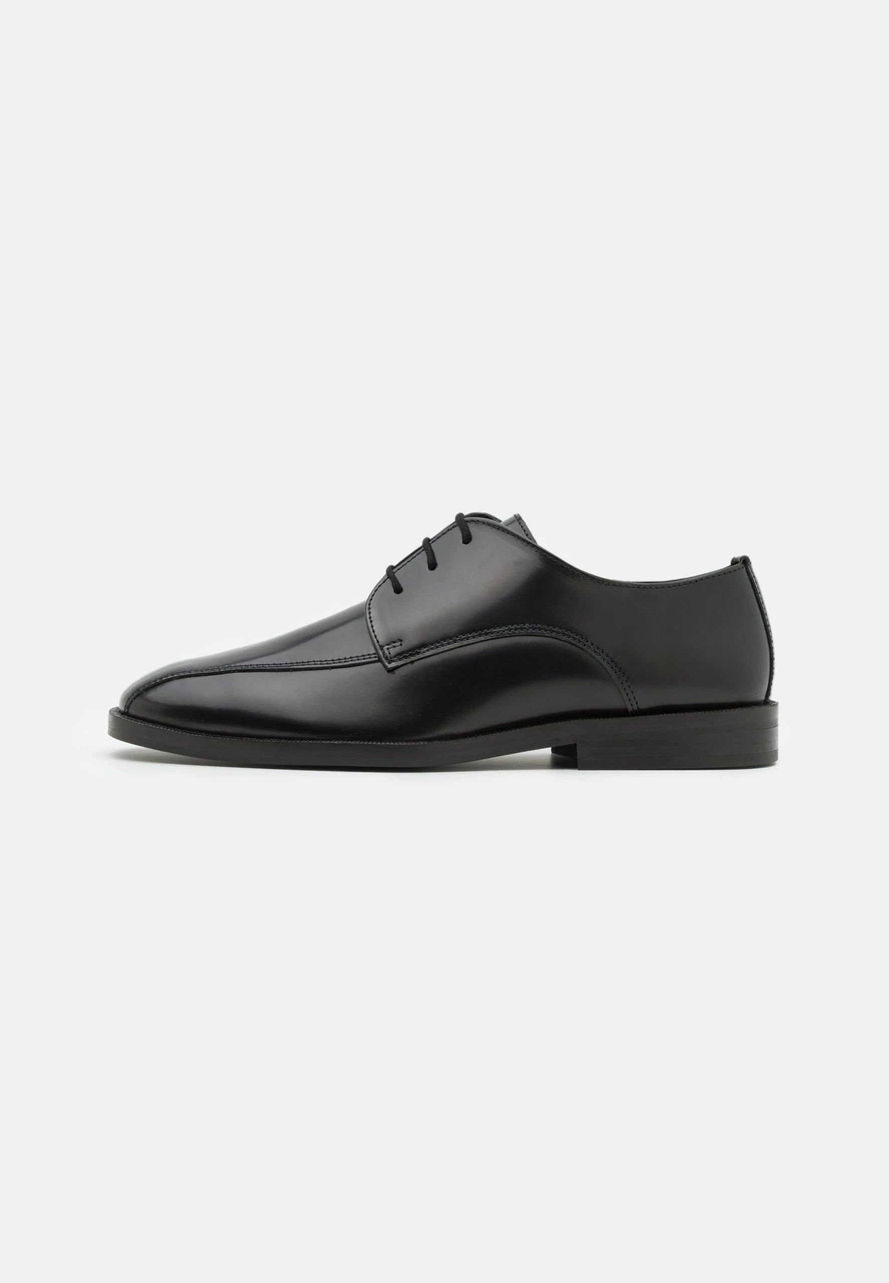 Alex Tramline Shoe - Lace-Ups - Black