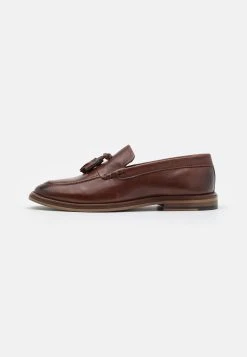 West Tassel - Slip-Ons - Tan/Light Blue