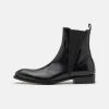 Chelsea Boots - Classic Ankle Boots - Black