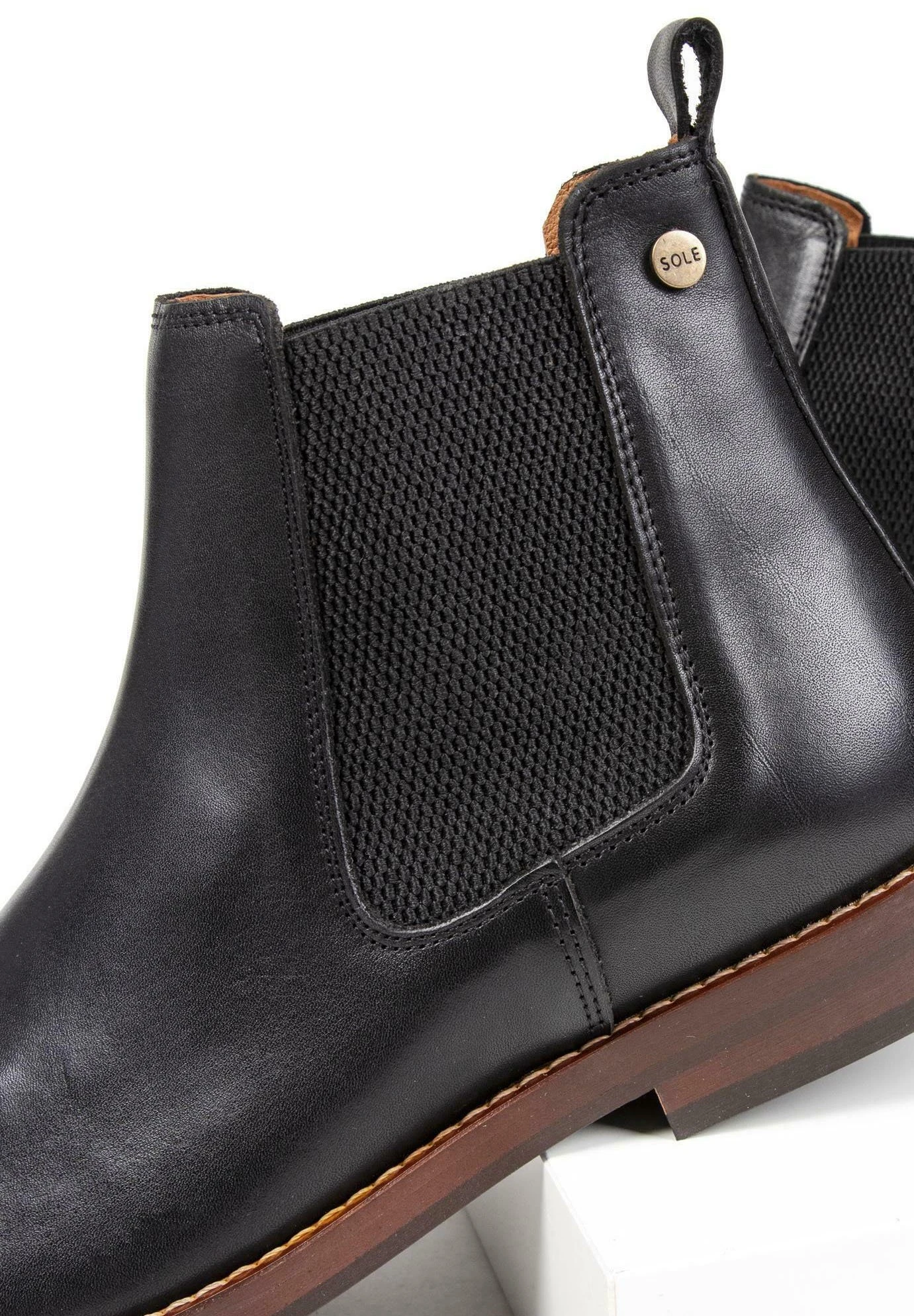 Sole Agnew- Classic Ankle Boots - Black - Image 5