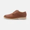 Clarks Atticus- Lace-Ups - Dark Tan